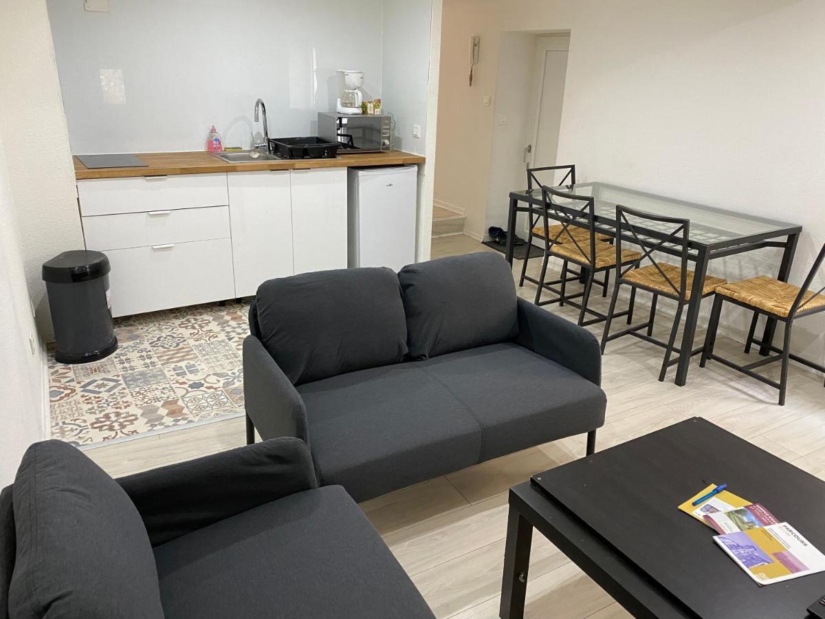 Appartement 2Eme Etage 42M2 Hyper Centre Ville / Parking Gratuit Riom Εξωτερικό φωτογραφία